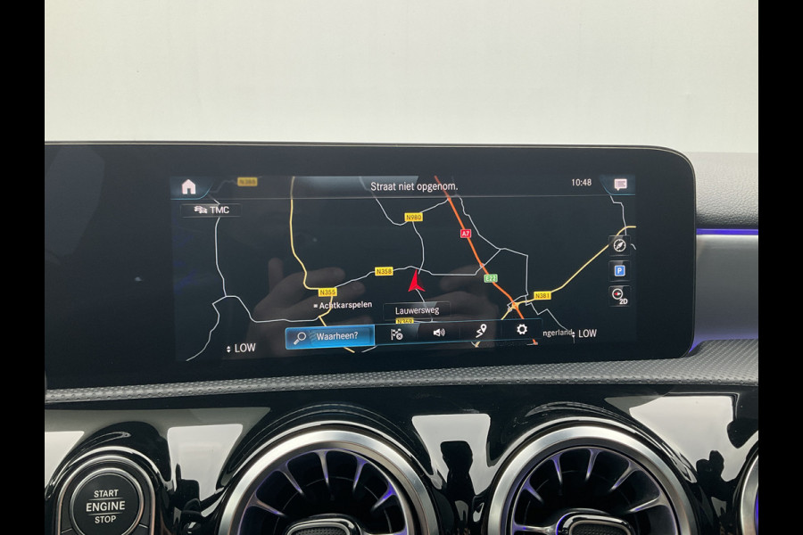 Mercedes-Benz A-Klasse 180 AMG Pano Memory Sfeerverl Carplay Led Stoelverw Business Solution