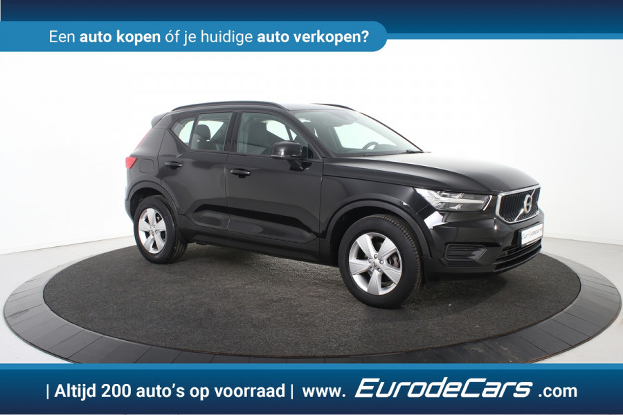 Volvo XC40 1.5 T2 Momentum Core *1ste Eigenaar*Navigatie*Camera*Carplay*