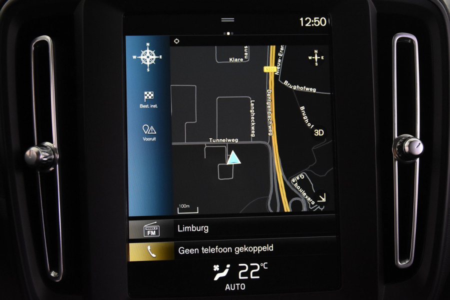 Volvo XC40 1.5 T2 Momentum Core *1ste Eigenaar*Navigatie*Camera*Carplay*