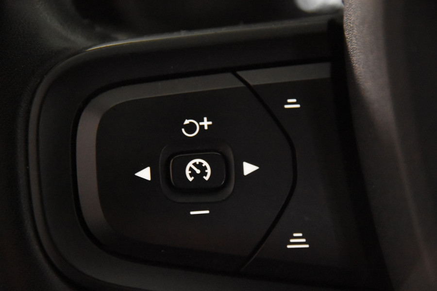 Volvo XC40 1.5 T2 Momentum Core *1ste Eigenaar*Navigatie*Camera*Carplay*
