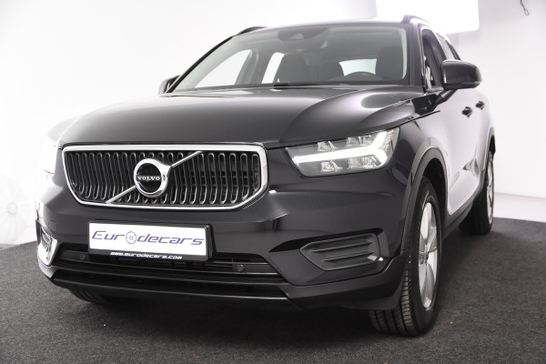 Volvo XC40 1.5 T2 Momentum Core *1ste Eigenaar*Navigatie*Camera*Carplay*