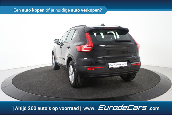 Volvo XC40 1.5 T2 Momentum Core *1ste Eigenaar*Navigatie*Camera*Carplay*