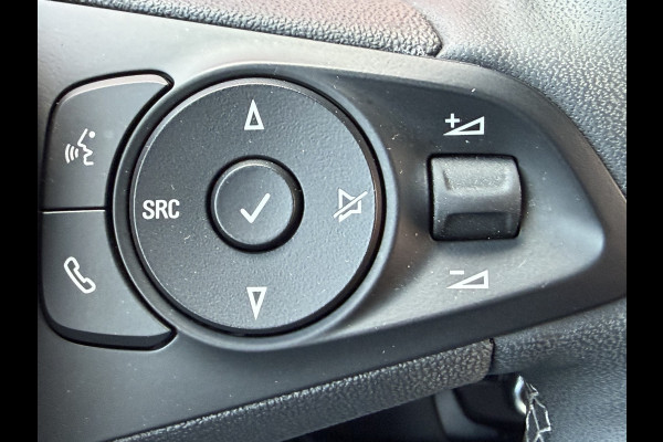 Opel Corsa 100pk GS (Camera - Keyless Entry - LED - Automatische Airco - Navigatie - Apple Carplay - Draadloos laden - Digitaal dashboard)