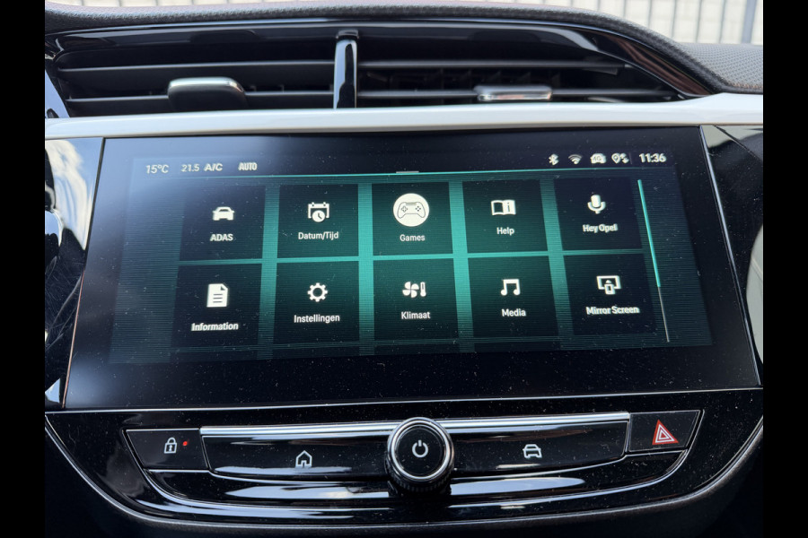 Opel Corsa 100pk GS (Camera - Keyless Entry - LED - Automatische Airco - Navigatie - Apple Carplay - Draadloos laden - Digitaal dashboard)