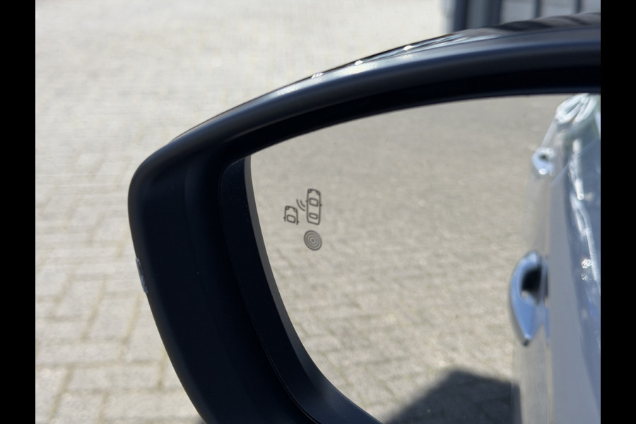 Opel Corsa 100pk GS (Camera - Keyless Entry - LED - Automatische Airco - Navigatie - Apple Carplay - Draadloos laden - Digitaal dashboard)