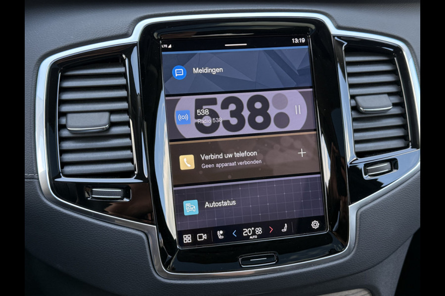 Volvo XC90 2.0 T8 Recharge AWD Ultimate Dark | Pano | Luchtvering | B&W | Pilot Assist | 22 inch