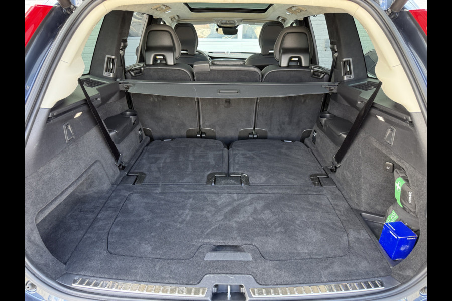 Volvo XC90 2.0 T8 Recharge AWD Ultimate Dark | Pano | Luchtvering | B&W | Pilot Assist | 22 inch
