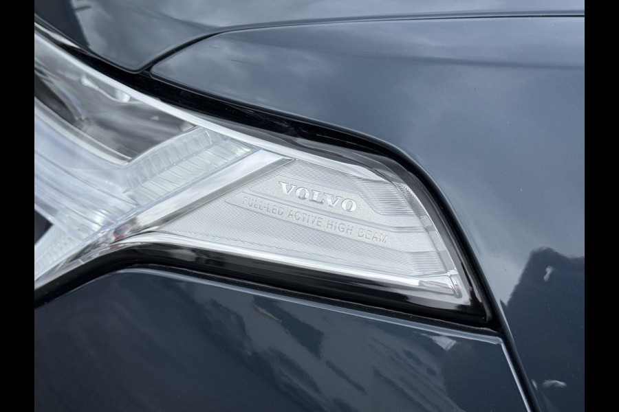 Volvo XC90 2.0 T8 Recharge AWD Ultimate Dark | Pano | Luchtvering | B&W | Pilot Assist | 22 inch