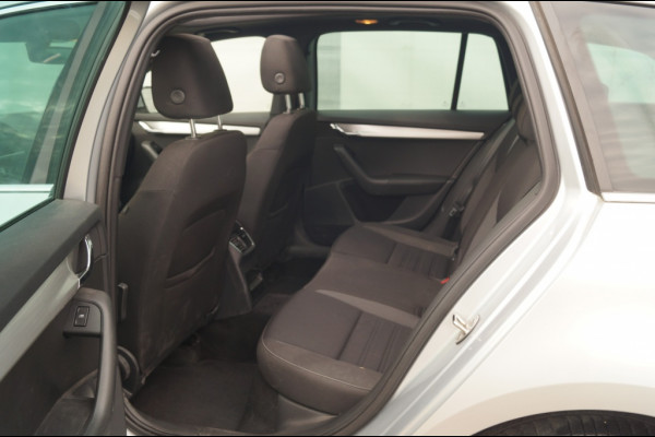 Škoda Octavia Combi 1.0 TSI 115pk Ambition Business -PANO-DIGI-ECC-PDC-
