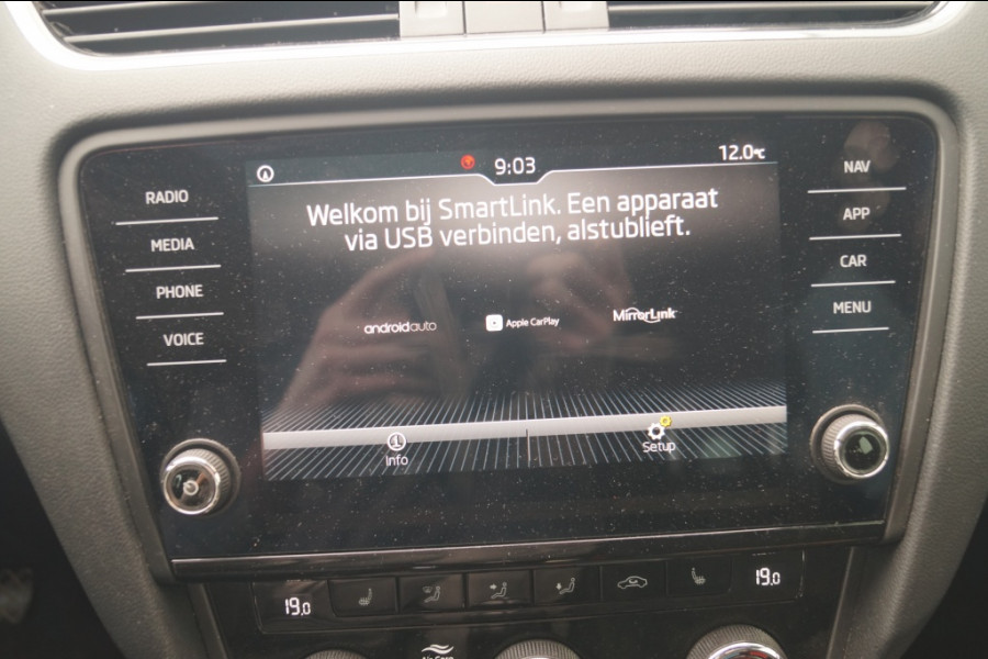 Škoda Octavia Combi 1.0 TSI 115pk Ambition Business -PANO-DIGI-ECC-PDC-