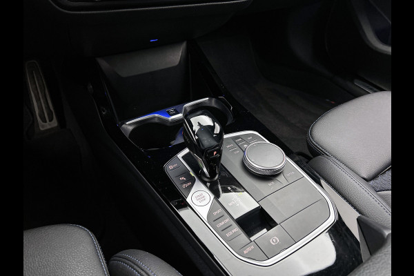 BMW 1-serie 118i High Executive M-Sport (Dealer onderhoud, Navi Pro, PDC V+A, StoelV, Digitale dash, Etc)