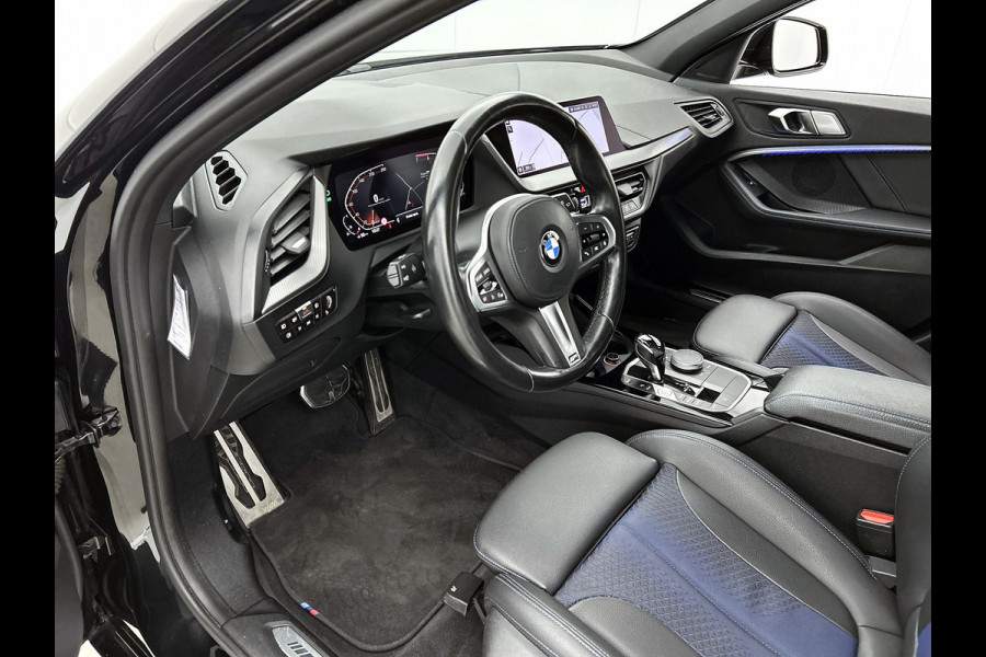 BMW 1-serie 118i High Executive M-Sport (Dealer onderhoud, Navi Pro, PDC V+A, StoelV, Digitale dash, Etc)