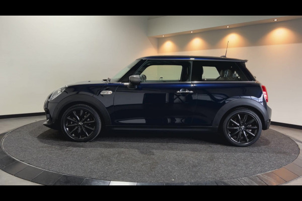 MINI Mini Electric Yours 33 kWh | Sfeerverlichting | Leder interieur | Panoramadak | Soh (batterijcheck) Waarde 95,6 %