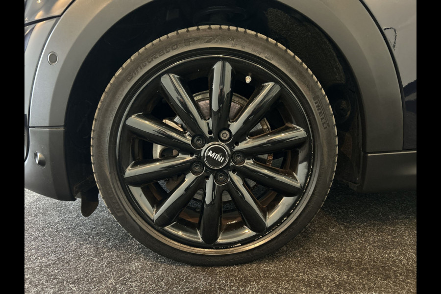 MINI Mini Electric Yours 33 kWh | Sfeerverlichting | Leder interieur | Panoramadak | Soh (batterijcheck) Waarde 95,6 %