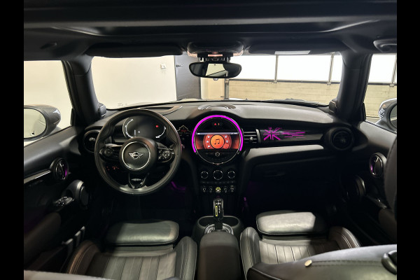MINI Mini Electric Yours 33 kWh | Sfeerverlichting | Leder interieur | Panoramadak | Soh (batterijcheck) Waarde 95,6 %