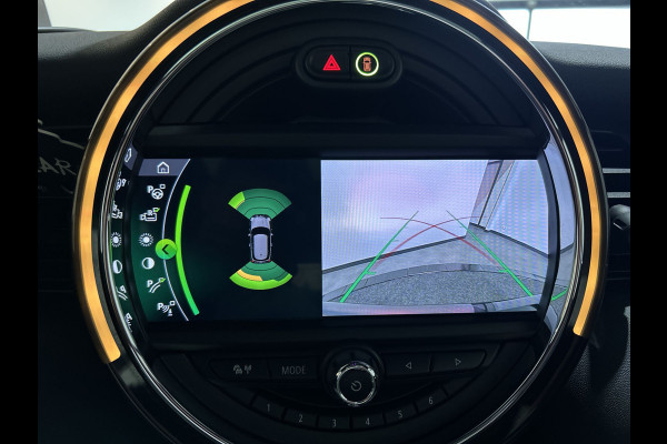 MINI Mini Electric Yours 33 kWh | Sfeerverlichting | Leder interieur | Panoramadak | Soh (batterijcheck) Waarde 95,6 %