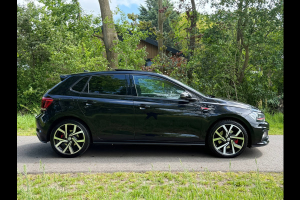 Volkswagen Polo 2.0 TSI GTI | Pano + DSG + ACC + DRIVE MODE |