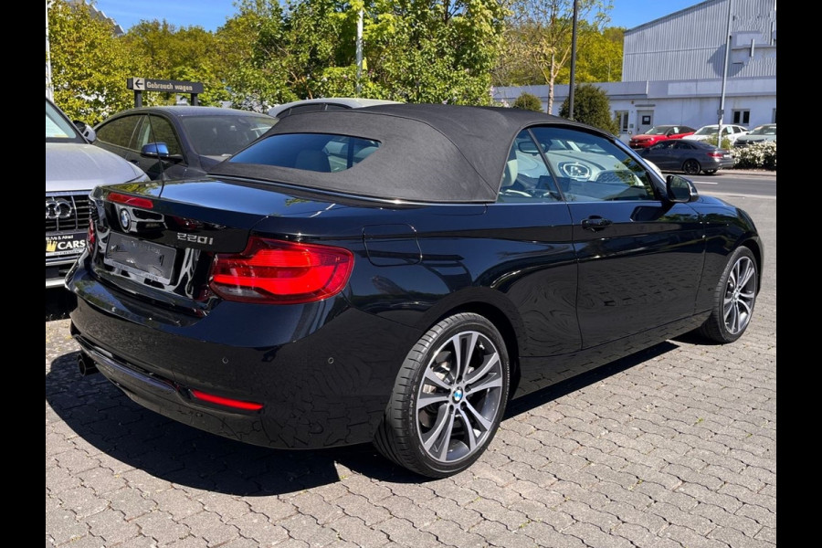 BMW 2 Serie Cabrio 220iA SPORTLINE ** ADAPT. LED, BEIGE LEDER, NAVI PROF, CAMERA, 18-inch LMV ** UNFALLFREI - Slechts 45.900km. ** ** INFORMEER OOK NAAR ONZE AANTREKKELIJKE FINANCIAL-LEASE TARIEVEN **