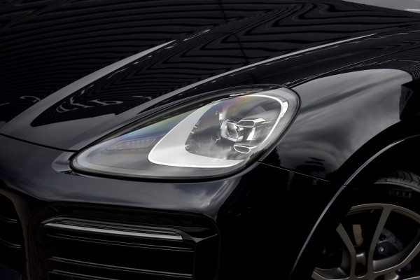 Porsche Cayenne Coupé 3.0 E-Hybrid 462pk Platinum Edition SportDesign | Panorama | Bose | Trekhaak elektr. | Stoelventilatie | 21'' Wielen |