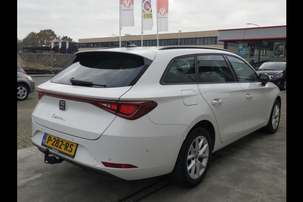 Seat Leon Sportstourer 1.0 eTSI Hybrid Style Business Intense, AUT, Camera, Cruise!