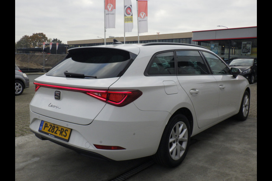 Seat Leon Sportstourer 1.0 eTSI Hybrid Style Business Intense, AUT, Camera, Cruise!