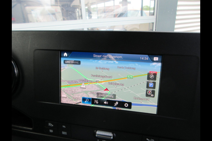 Mercedes-Benz Sprinter 215cdi, L2H2, Automaat, Airco, Camera, Navigatie, 3-Zits, Trekhaak.