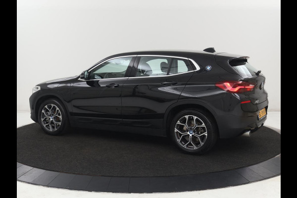 BMW X2 xDrive25e Executive | SOH 88% | Camera | Navigatie | Full LED | Park Assist | Climate control | Bluetooth | Cruise control | 18'' lichtmetalen velgen | PHEV | Plug In