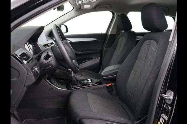 BMW X2 xDrive25e Executive | SOH 88% | Camera | Navigatie | Full LED | Park Assist | Climate control | Bluetooth | Cruise control | 18'' lichtmetalen velgen | PHEV | Plug In