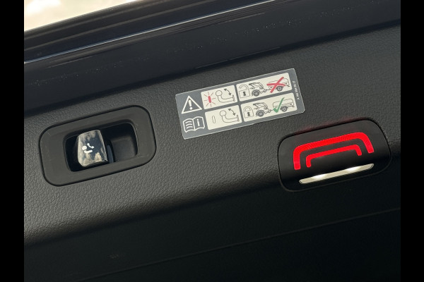 Mercedes-Benz C-Klasse Estate 300 e Trekhaak | Sfeerverlichting | Camera | ACC | MBUX Groot scherm | Cavansietblauw | 1e eigenaar