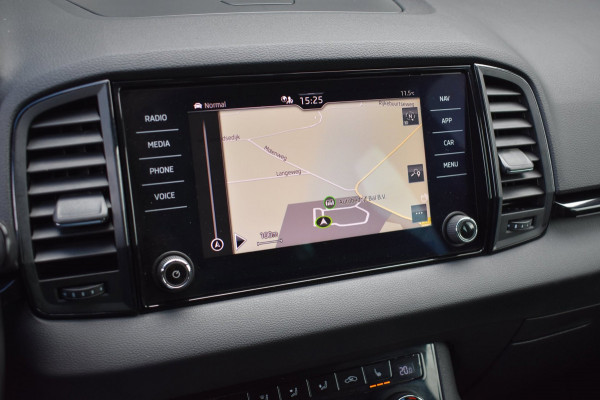 Škoda Karoq 1.5 TSI ACT Sportline | CAMERA | NAP | STOELVERWARMING | APPLE CARPLAY | ANDROID AUTO