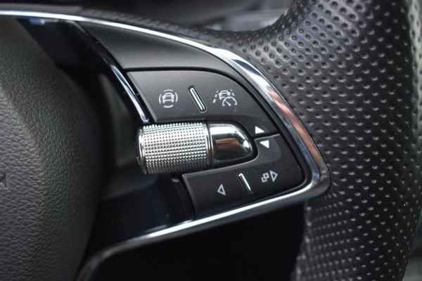Škoda Karoq 1.5 TSI ACT Sportline | CAMERA | NAP | STOELVERWARMING | APPLE CARPLAY | ANDROID AUTO