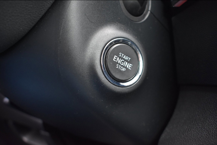 Škoda Karoq 1.5 TSI ACT Sportline | CAMERA | NAP | STOELVERWARMING | APPLE CARPLAY | ANDROID AUTO