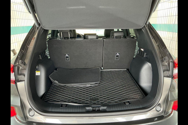 Ford Kuga 2.5 FHEV Active X 190pk | Wegklapbare trekhaak | Panoramadak | Winter Pack | AGR-stoelen | Head up Display | LED |  Camera