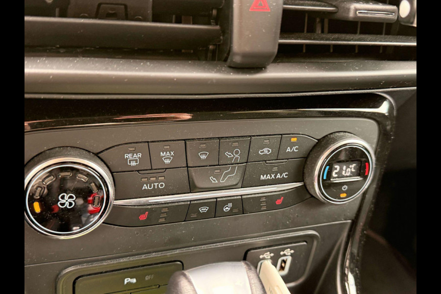 Ford EcoSport 1.0 EcoBoost ST-Line Black | 125pk Automaat  | Trekhaak | Winter Pack | B&O Audio | Achteruitrijcamera | Navigatie | Bi-Tone kleur