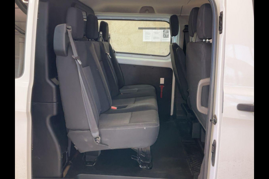 Ford Transit Custom 340 2.0 TDCI L2H1 Trend DC 170pk | Automaat | Dubbele Cabine | 6-persoons | Trekhaak | Navigatie | Camera | Verwarmd voorruit