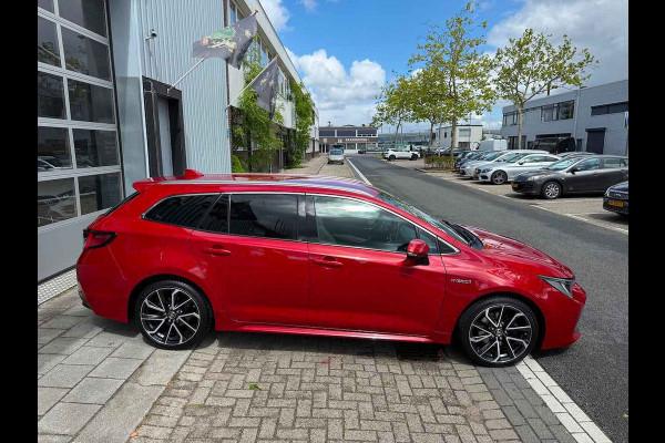 Toyota Corolla Touring Sports 2.0 Hybrid CAM/LMV18/NAVI/LEER