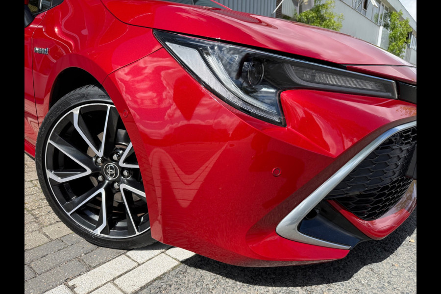 Toyota Corolla Touring Sports 2.0 Hybrid CAM/LMV18/NAVI/LEER
