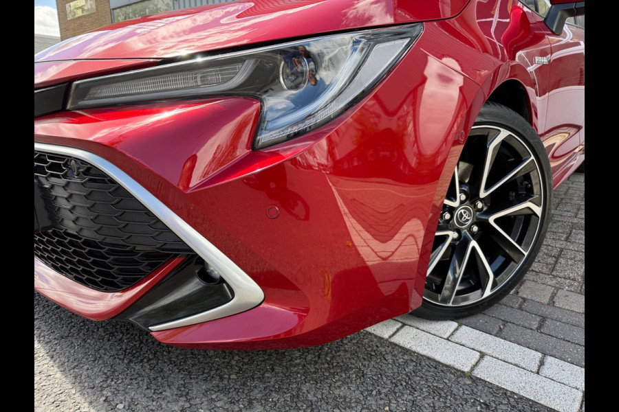 Toyota Corolla Touring Sports 2.0 Hybrid CAM/LMV18/NAVI/LEER