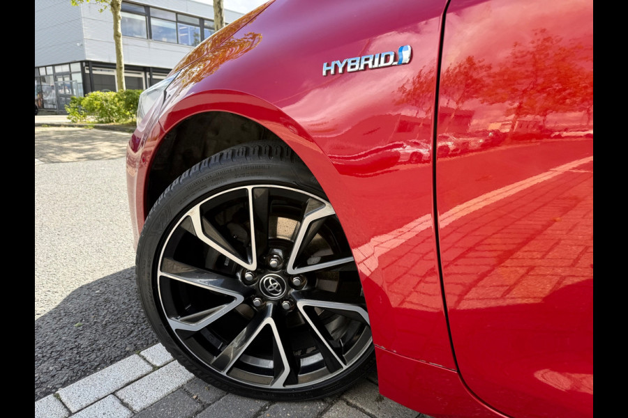 Toyota Corolla Touring Sports 2.0 Hybrid CAM/LMV18/NAVI/LEER