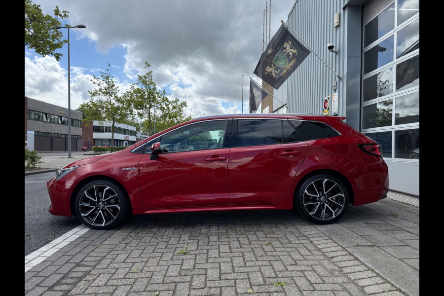 Toyota Corolla Touring Sports 2.0 Hybrid CAM/LMV18/NAVI/LEER