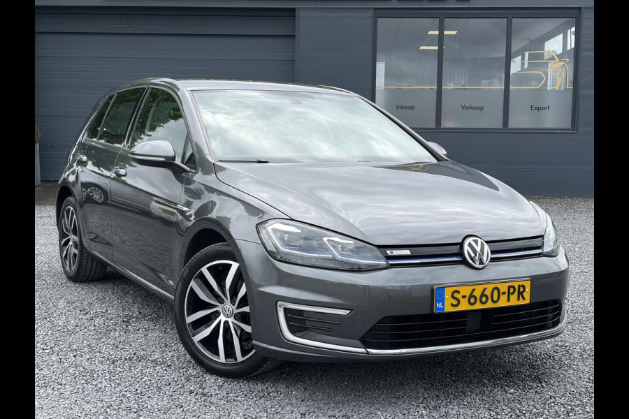 Volkswagen e-Golf e-Golf 1e Eigenaar,SOH % 84.64,Navi,Camera,Draadloos Opladen,Dealer Onderhouden,Clima,Adaptief Cruise,Carplay,Lm velgen,Apk tot 04-2027