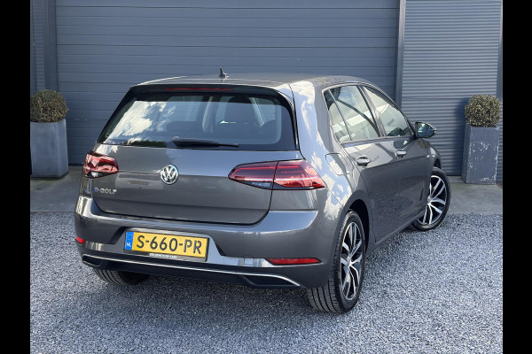 Volkswagen e-Golf e-Golf 1e Eigenaar,SOH % 84.64,Navi,Camera,Draadloos Opladen,Dealer Onderhouden,Clima,Adaptief Cruise,Carplay,Lm velgen,Apk tot 04-2027