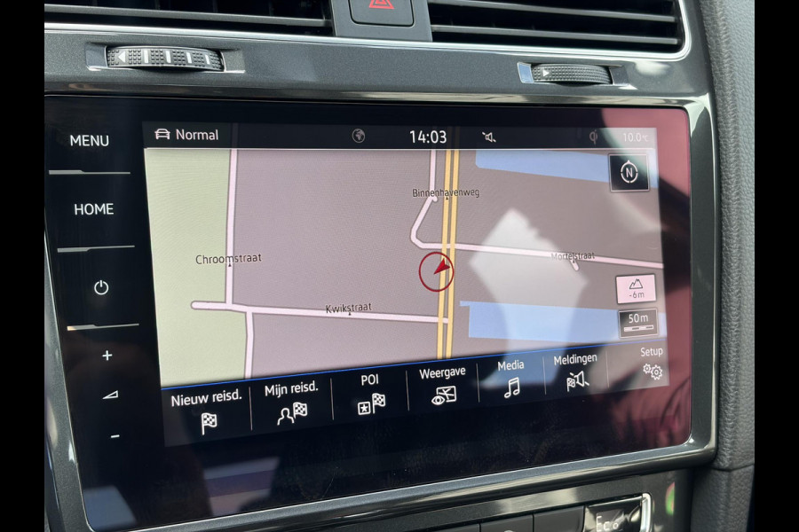 Volkswagen e-Golf e-Golf 1e Eigenaar,SOH % 84.64,Navi,Camera,Draadloos Opladen,Dealer Onderhouden,Clima,Adaptief Cruise,Carplay,Lm velgen,Apk tot 04-2027