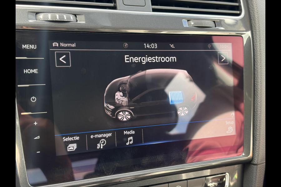 Volkswagen e-Golf e-Golf 1e Eigenaar,SOH % 84.64,Navi,Camera,Draadloos Opladen,Dealer Onderhouden,Clima,Adaptief Cruise,Carplay,Lm velgen,Apk tot 04-2027