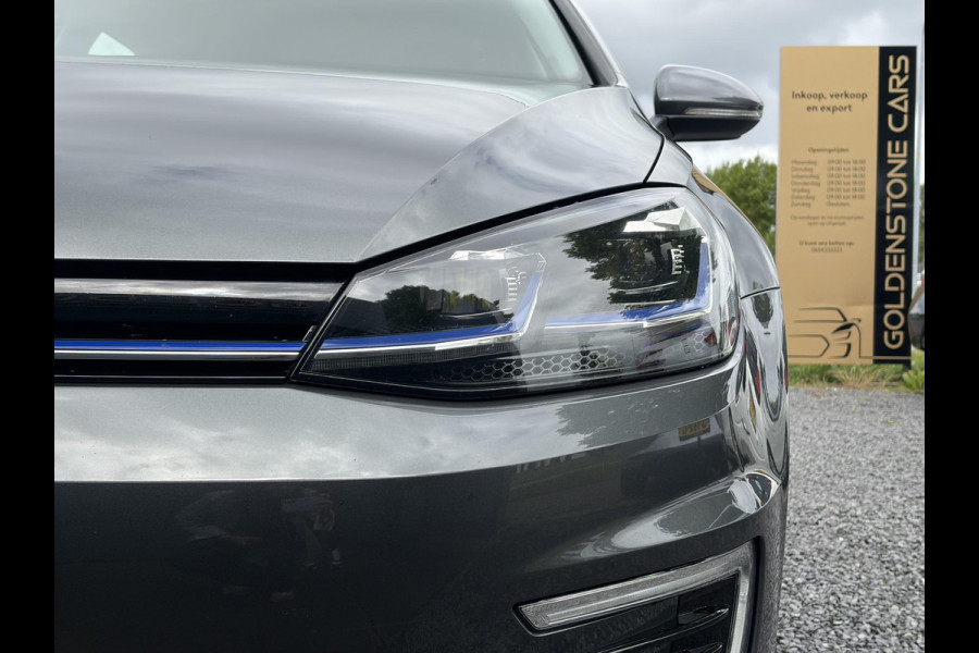 Volkswagen e-Golf e-Golf 1e Eigenaar,SOH % 84.64,Navi,Camera,Draadloos Opladen,Dealer Onderhouden,Clima,Adaptief Cruise,Carplay,Lm velgen,Apk tot 04-2027
