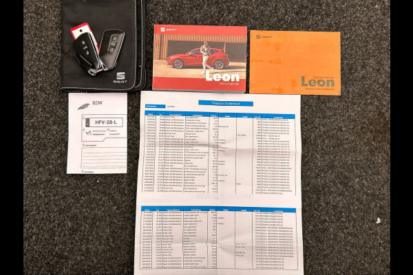 Seat Leon Sportstourer 1.4 TSI eHybrid PHEV Xcellence | Pano/Dak | Virtual/Cockpit | Camera | Stoelverwarming