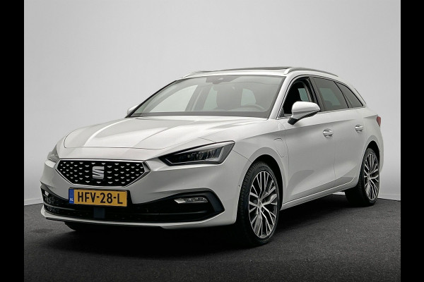 Seat Leon Sportstourer 1.4 TSI eHybrid PHEV Xcellence | Pano/Dak | Virtual/Cockpit | Camera | Stoelverwarming