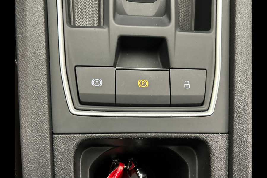 Seat Leon Sportstourer 1.4 TSI eHybrid PHEV Xcellence | Pano/Dak | Virtual/Cockpit | Camera | Stoelverwarming