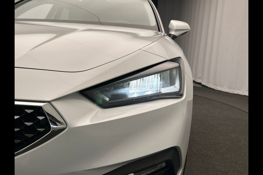 Seat Leon Sportstourer 1.4 TSI eHybrid PHEV Xcellence | Pano/Dak | Virtual/Cockpit | Camera | Stoelverwarming