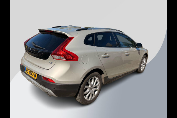Volvo V40 Cross Country 1.5 T3 Polar+ Luxury | 150pk | Leder interieur | Panoramadak | Navigatie | Stoelverwarming |